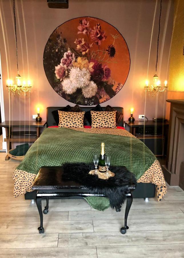 Slapen Bij Cafe De Concurrent Hotel Vlissingen Phòng bức ảnh