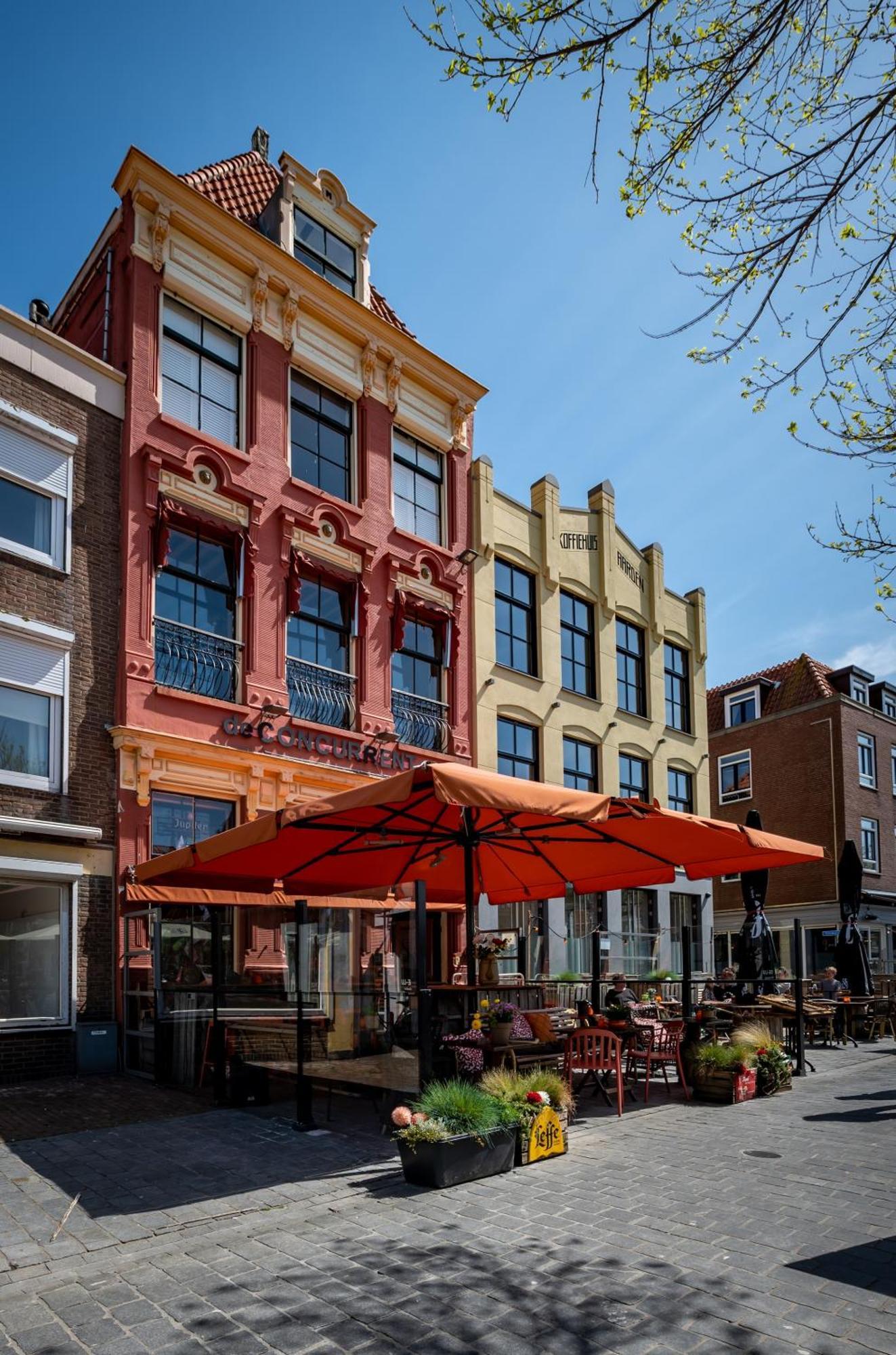 Slapen Bij Cafe De Concurrent Hotel Vlissingen Ngoại thất bức ảnh